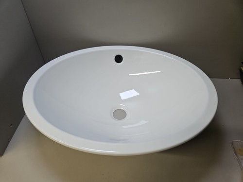 Built oval enamel bathroom - in,