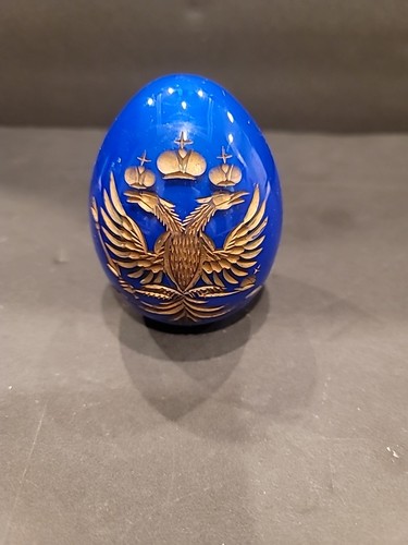 Deep blue etched - , egg