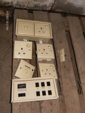 CARAVAN CLIPSAL SOCKETS SWITCHES 12 VOLT CONTROL PANEL MOTORHOME CONVERSION