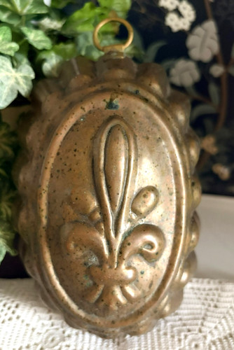Antique fleur lis - antique, copper
