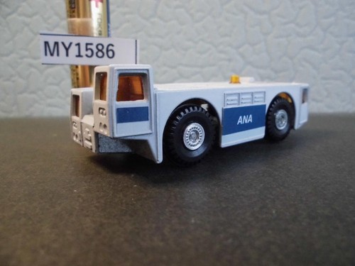 Tomica mitsubishi towing - tomica,