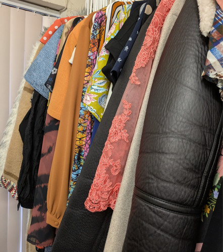 Mixed clothing job - mixed,