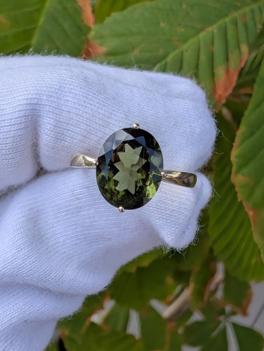 9ct yellow gold moldavite ring - moldavite,