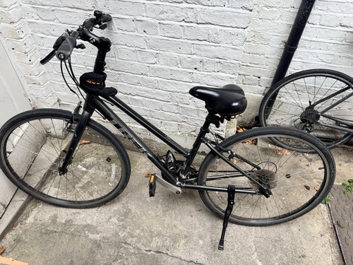Trek hybrid bike - 1,