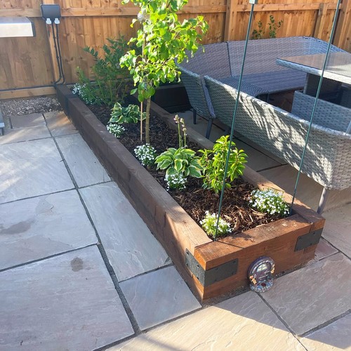 Jumbo railway sleeper corner - jumbo,