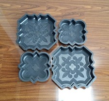 Set of 4 concrete interlocking