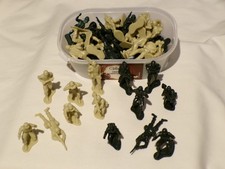 50+ Brown & Dark Green Soldiers Bundle – Large 6.5cm Plastic Figures in Tub Used