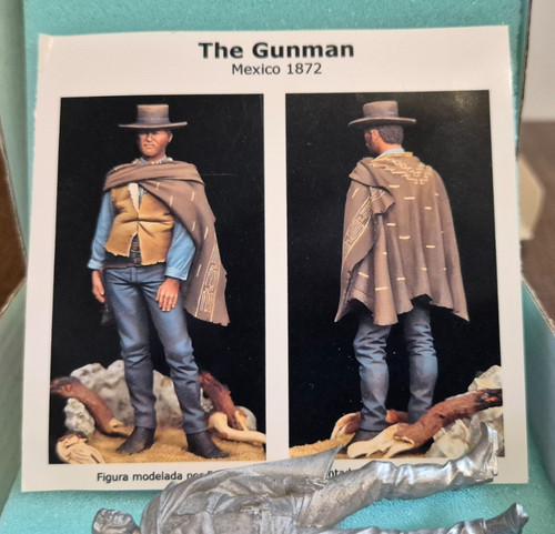 Art girona the gunman mexico - girona,