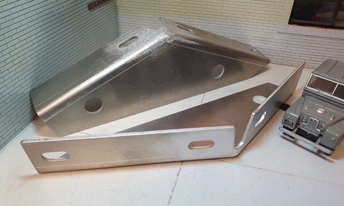 Land rover bulkhead wing - land,