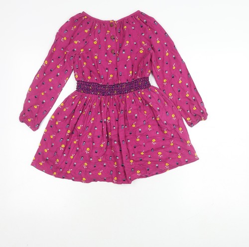 Shrinking violet pink - violet,