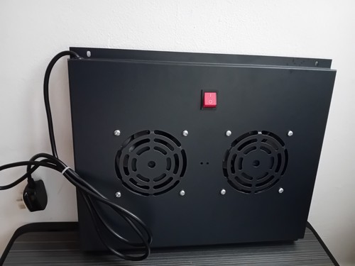 Rack mount server - amp, fan