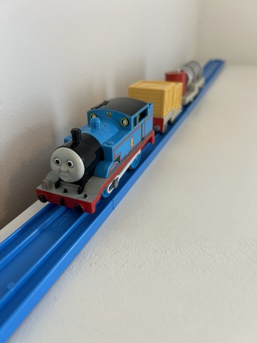 Tomy trackmaster thomas - thomas, train