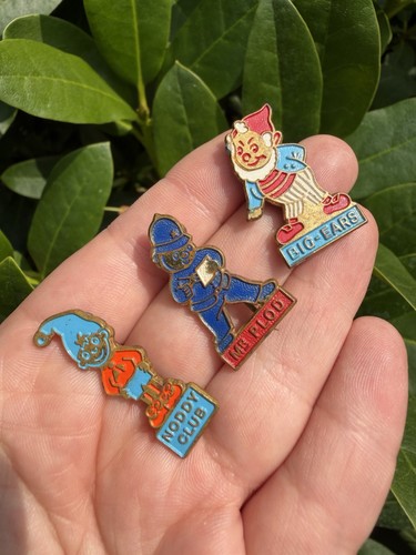 Original vintage noddy pin - original,