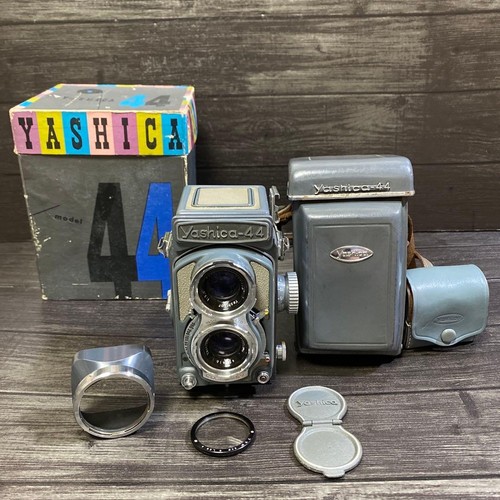 Yashica tlr film camera - 44,