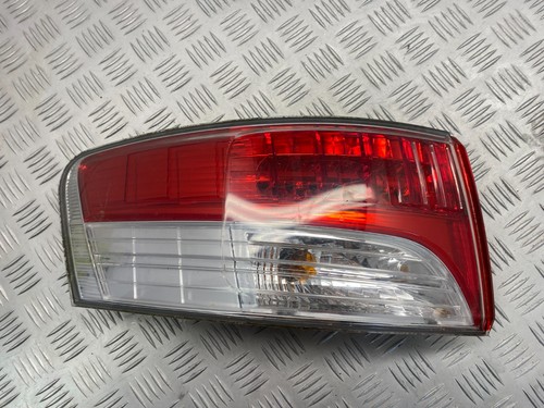 2013 toyota avensis rear left - toyota,