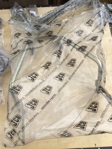 Jcb cluster pipe - cluster, p/n