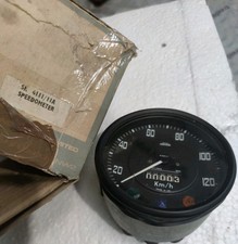 GENUINE Land Rover series 2a Speedo meter kmPH  820 Jaeger  SN4111/01A, 540120