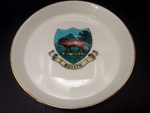 Goss crested china - -, builth