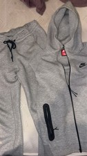 Grey Nike Tech Fleece