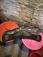 Henry James Athletic (Curved) Dressage Leather Girth