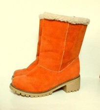 WARM AND COSY ORANGE VEGAN SUEDE SHERPA LINED PULL ON WINTER BOOTS. 36/UK3
