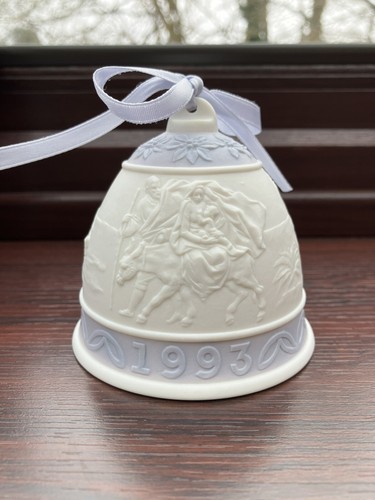 Lladro 1993 christmas - lladro, bell