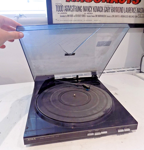 Aiwa 220 stereo - stereo, turntable