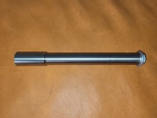 KTM Duke 690 thru axle front