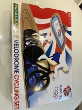 Scalextric Velodrome Cycling