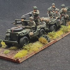 WWII US Paratroopers Jeep Set (3 Jeeps + Trailer) with Crew Various Scales Hist