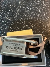 pandora happy holiday sleigh