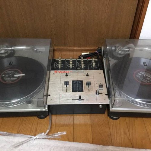 Technics sl1200mk2 turntable - technics,