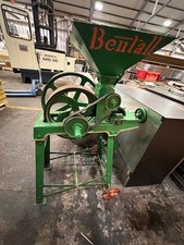 Vintage Bentall Grain Mill – Cast Iron Feed Grinder – Antique Farm Machinery