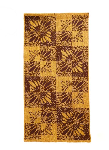 Vintage rug flowers floral