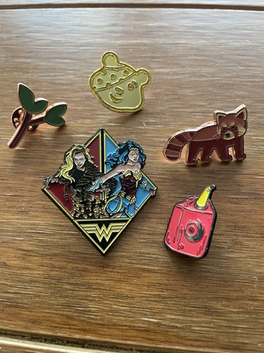 Pin badges job - badges,