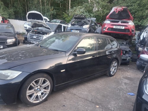 Bmw 320 e91 2010 breaking - 320,