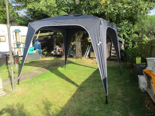 Halfords 300 fully waterproof - 300,