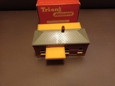 OO Gauge Triang R60 Ticket Office  Building Boxed