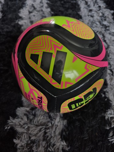 Adidas trionda fifa world - trionda,