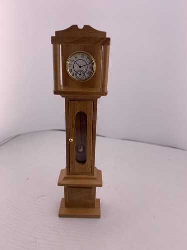 Hickleton interiors dolls - 1:12,