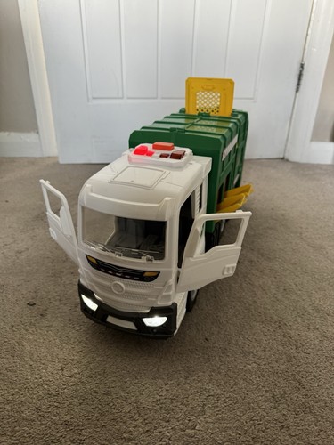 Large white green garbage - white,