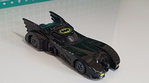 Ertl 1989 vintage batmobile - vintage,