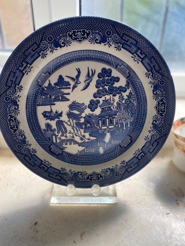 Vintage blue willow pattern - vintage,
