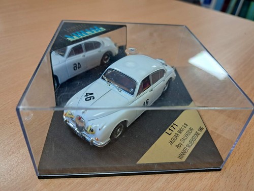 Vitesse l171 1960 jaguar mkii - vitesse,