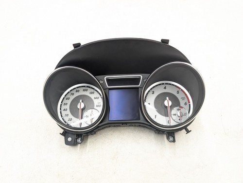Mercedes gla x156 speedometer - mercedes,