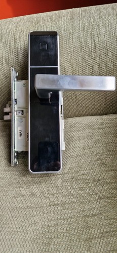 Kaba confidant electronic door