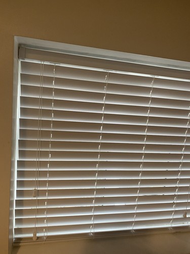Venetian blind faux wood - faux, white