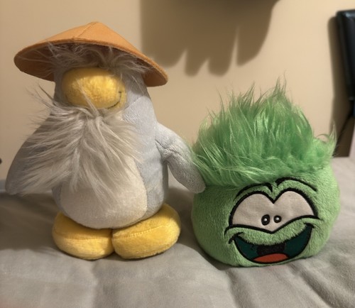 Club penguin plushies bundle - club,