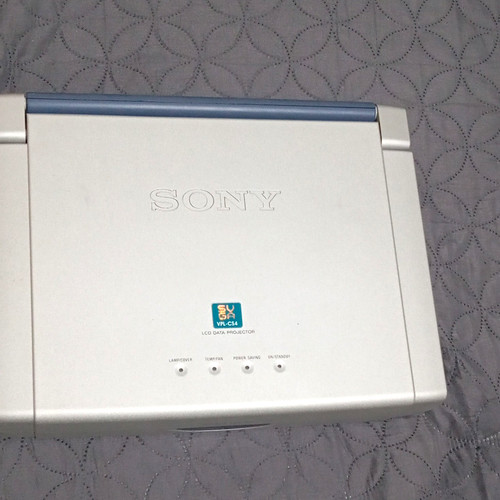 Sony vpl cs4 lcd projector - sony, vpl-cs4