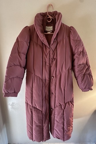 Vintage puffy goose - vintage,